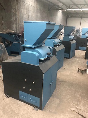 錘式破碎縮分機的結構特點(diǎn)